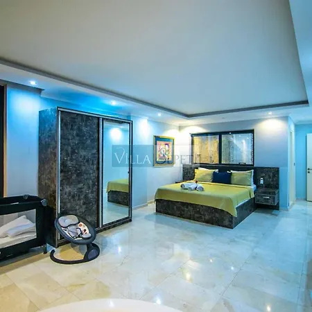 Posthane Villa *